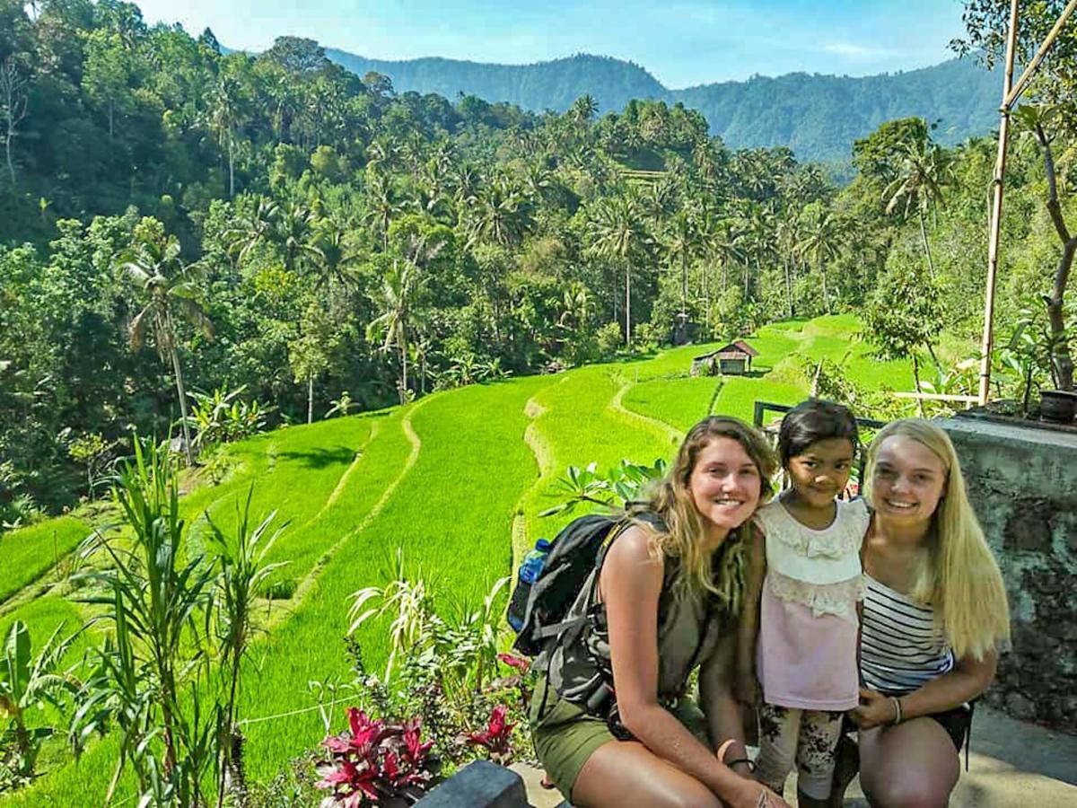 Buda'S Homestay Lemukih Buleleng  Luaran gambar